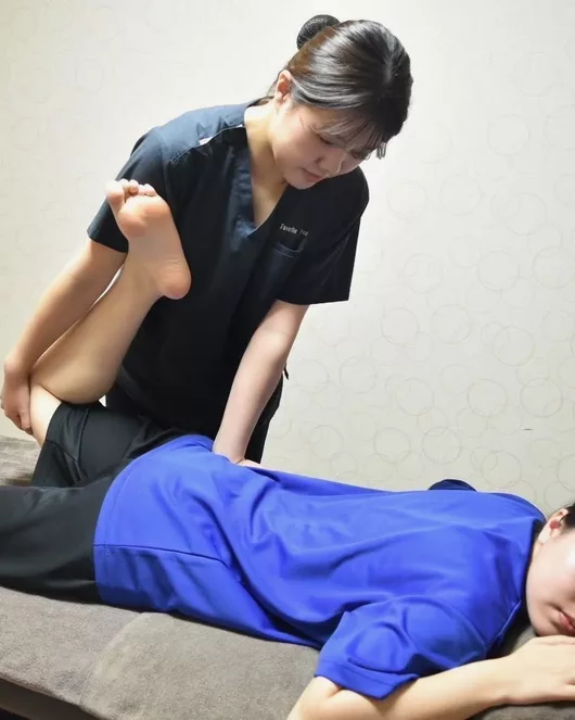 小臉矯正+美容整骨 身體線條塑形按摩體驗 60分鐘
